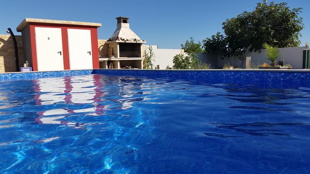 House With Swimming Pool Blue Diamond Lägenhet Povljana Rum bild